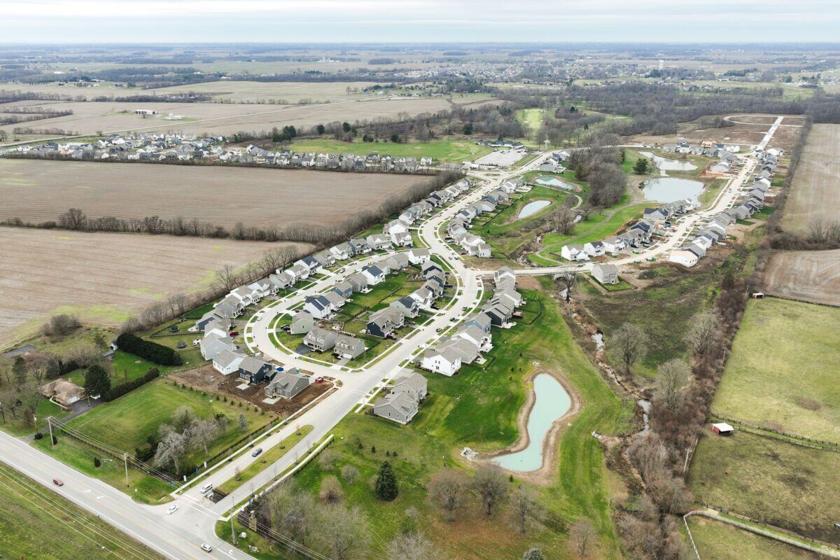 378 Canterbury Road, Commercial Point, Ohio image 12