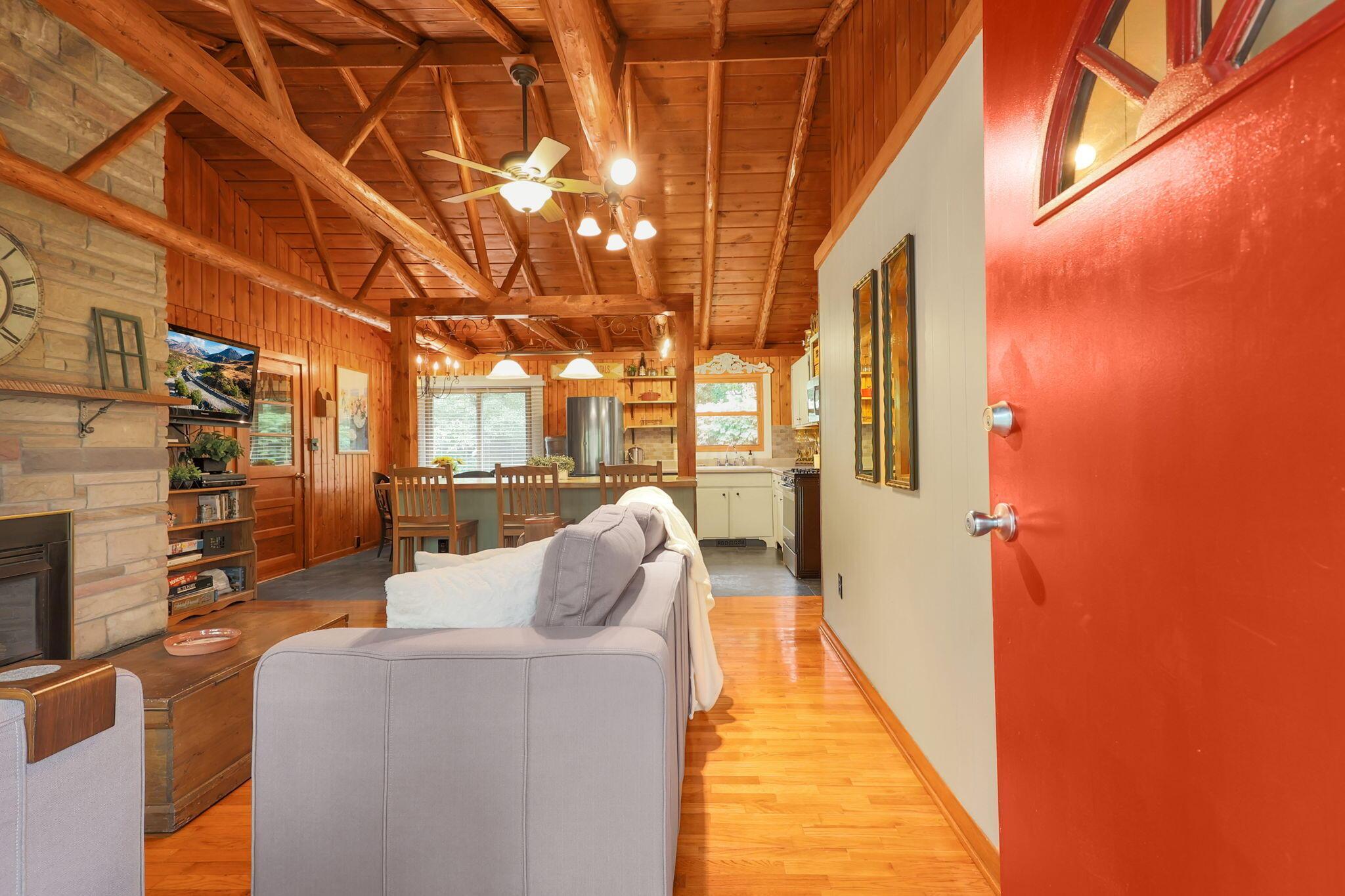 1401 E Choctaw Drive