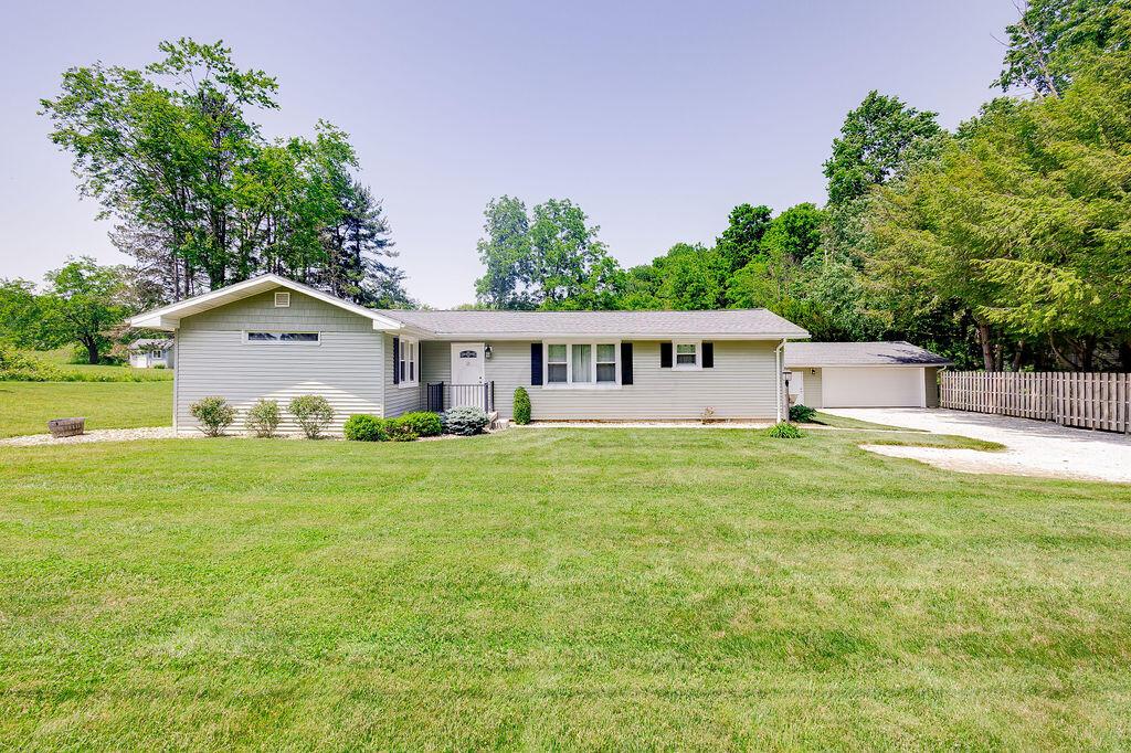 1598 W Hanley Road, Lexington, Ohio image 1