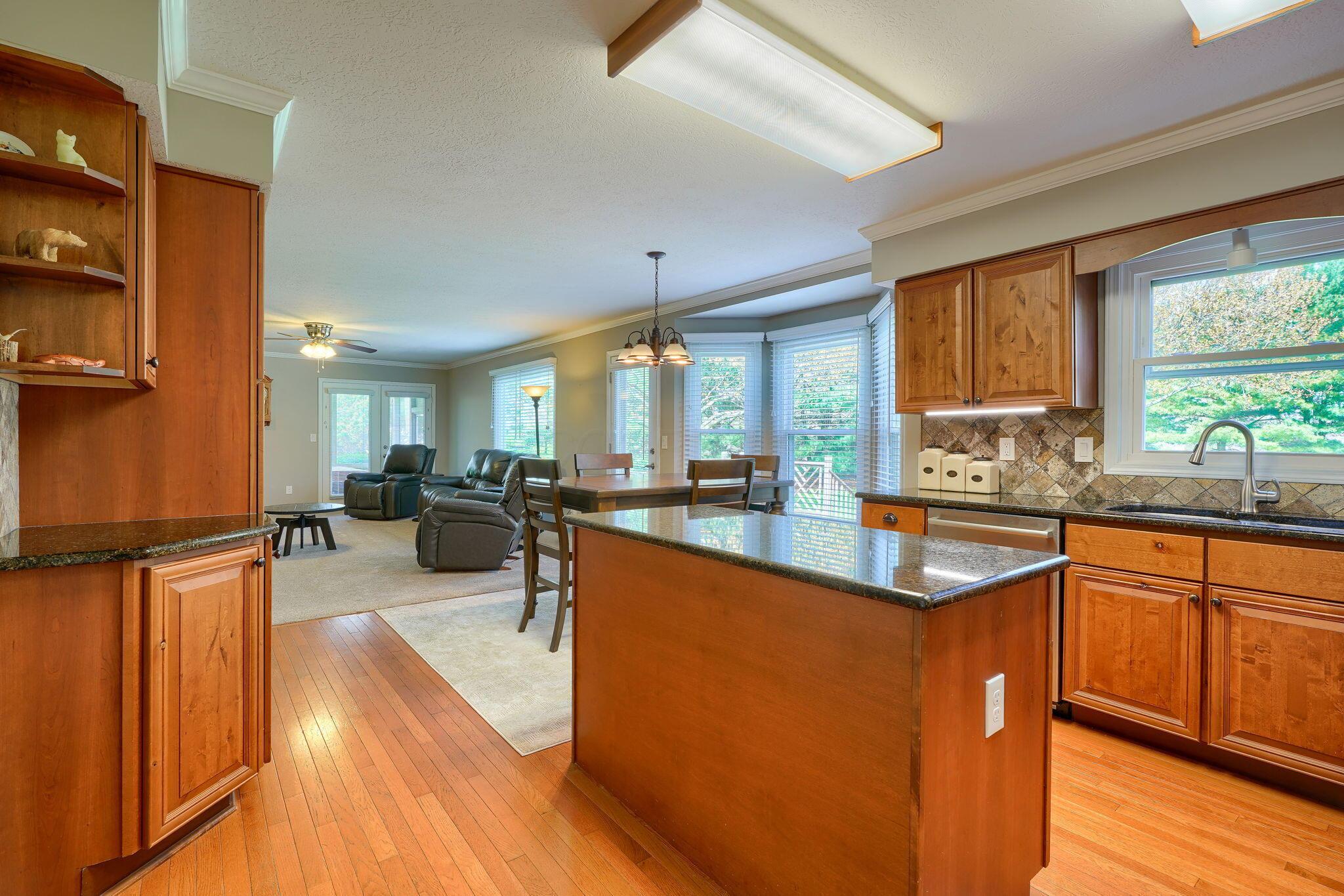 2885 Brookhaven Drive, Lewis Center, Ohio image 26