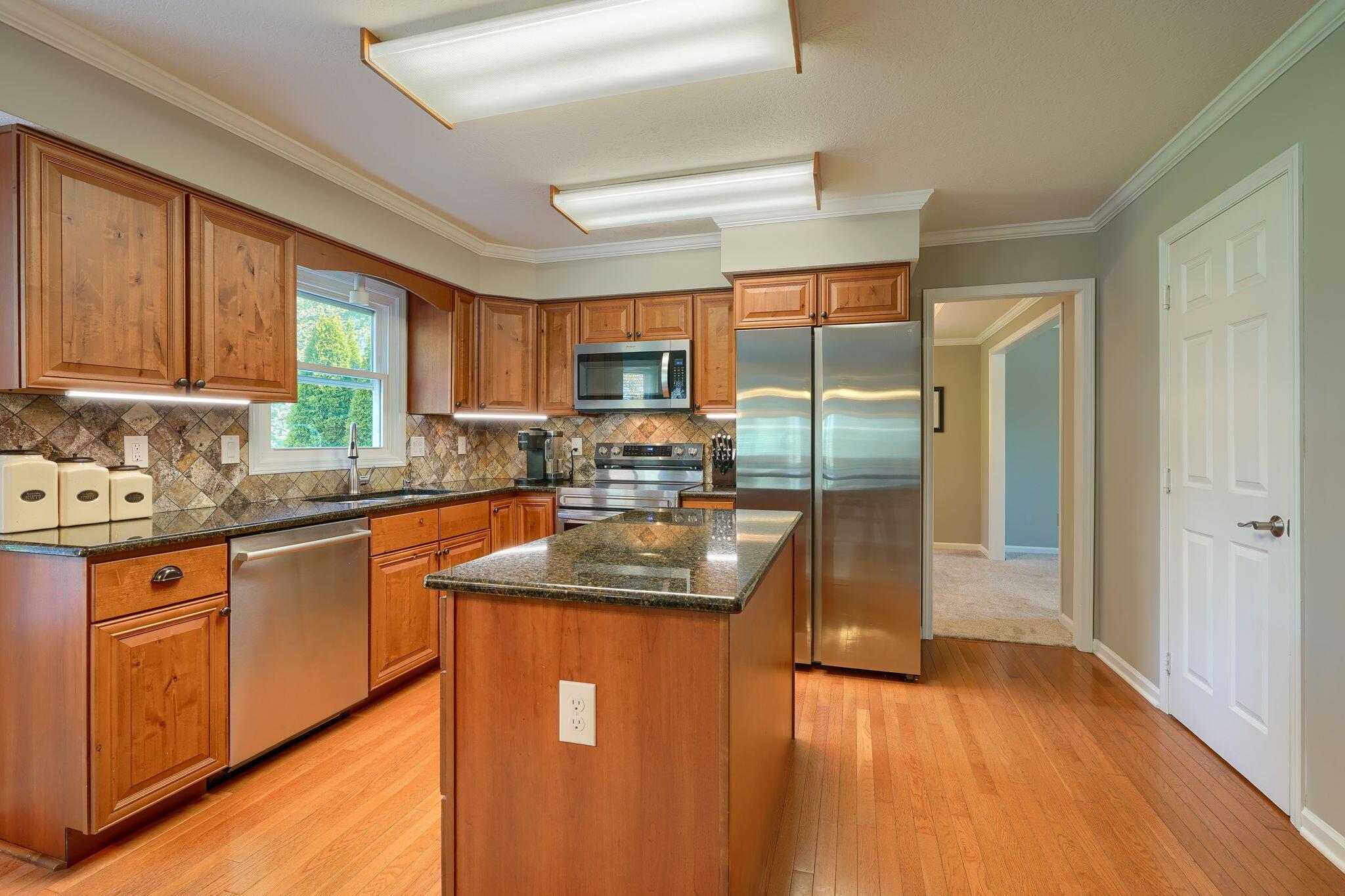 2885 Brookhaven Drive, Lewis Center, Ohio image 27