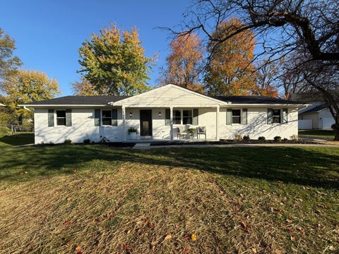 Photo of 104 Woodbridge Place, Reynoldsburg, OH 43068 (MLS # 226040464)