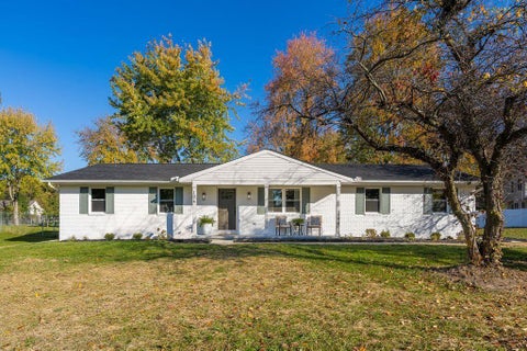 Photo of 104 Woodbridge Place, Reynoldsburg, OH 43068 (MLS # 226040464)