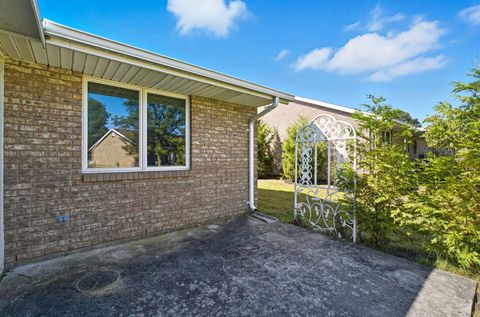 Tiny photo for 473 Samantha Circle, London, OH 43140 (MLS # 225037262)