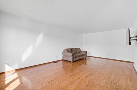 Tiny photo for 473 Samantha Circle, London, OH 43140 (MLS # 225037262)