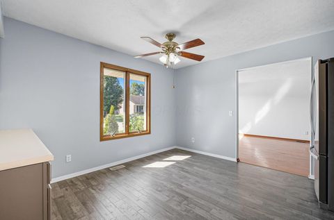 Tiny photo for 473 Samantha Circle, London, OH 43140 (MLS # 225037262)