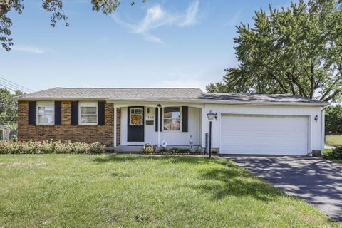 Photo of 3060 Dunloe Road, Columbus, OH 43232 (MLS # 226035592)