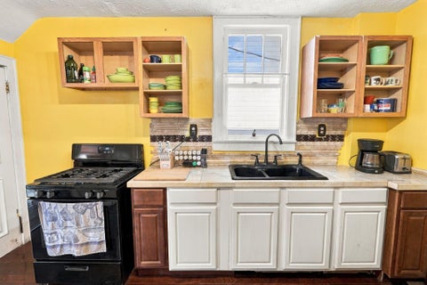 Tiny photo for 687 Lilley Avenue, Columbus, OH 43205 (MLS # 226037958)