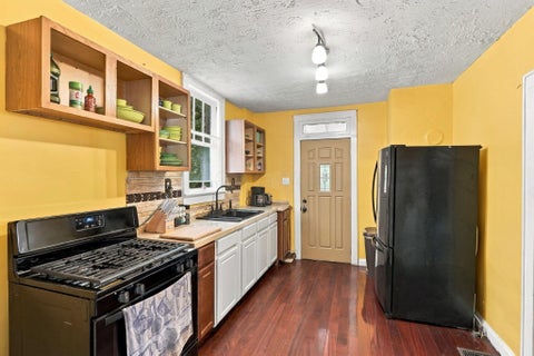 Tiny photo for 687 Lilley Avenue, Columbus, OH 43205 (MLS # 226037958)