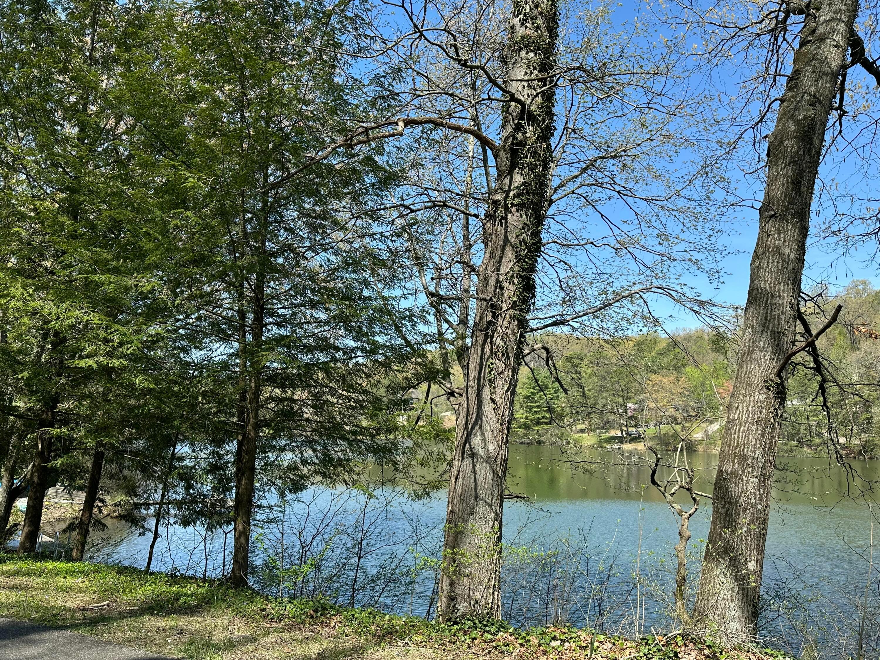 547 Ross Road, Lancaster, Ohio image 1