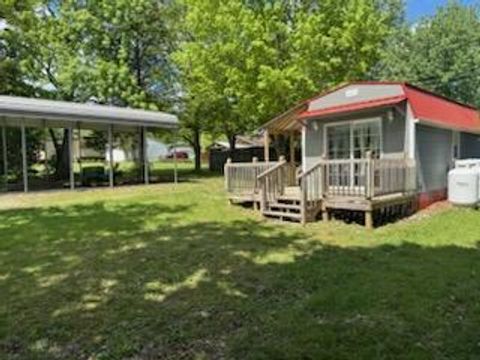 Photo of 10723 Hiawatha Road, Hillsboro, OH 45133 (MLS # 226015090)