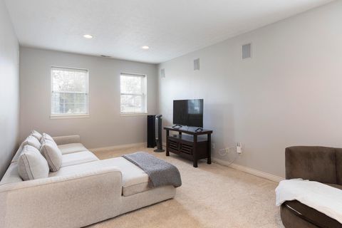 Tiny photo for 8951 Grate Park Square, New Albany, OH 43054 (MLS # 225038014)