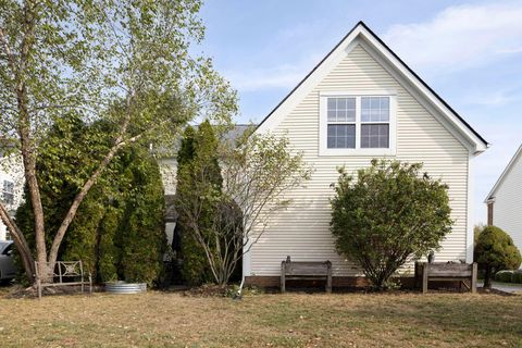 Tiny photo for 8951 Grate Park Square, New Albany, OH 43054 (MLS # 225038014)
