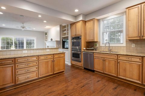 Tiny photo for 8951 Grate Park Square, New Albany, OH 43054 (MLS # 225038014)