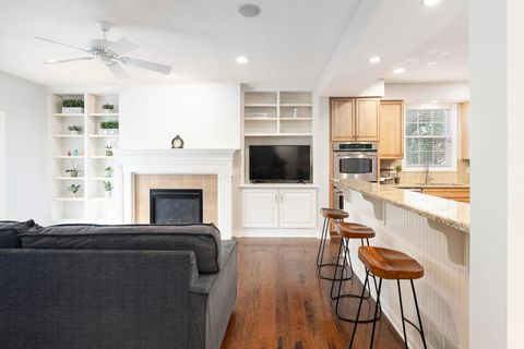 Tiny photo for 8951 Grate Park Square, New Albany, OH 43054 (MLS # 225038014)
