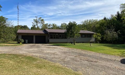Photo of 4011 State Route 314, Mount Gilead, OH 43338 (MLS # 225037442)