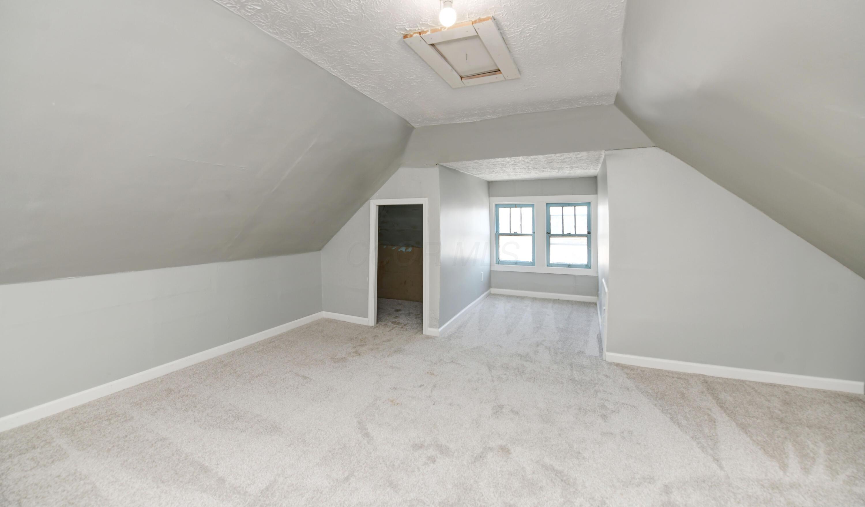 929 S 22nd Street, Columbus, Ohio image 33