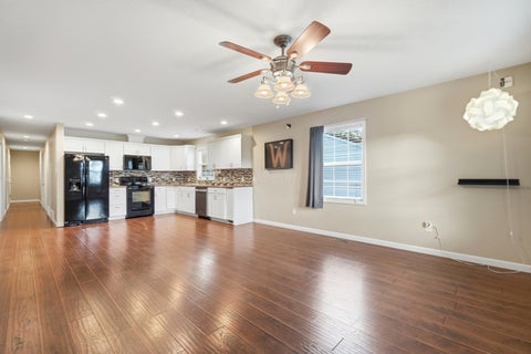 Tiny photo for 123 S 31st Street, Newark, OH 43055 (MLS # 226039561)