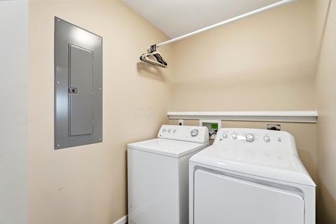 Tiny photo for 123 S 31st Street, Newark, OH 43055 (MLS # 226039561)