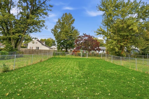 Tiny photo for 123 S 31st Street, Newark, OH 43055 (MLS # 226039561)