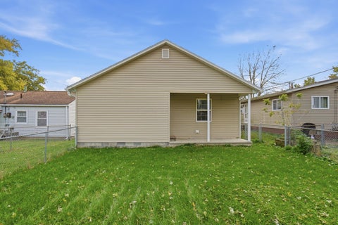 Tiny photo for 123 S 31st Street, Newark, OH 43055 (MLS # 226039561)