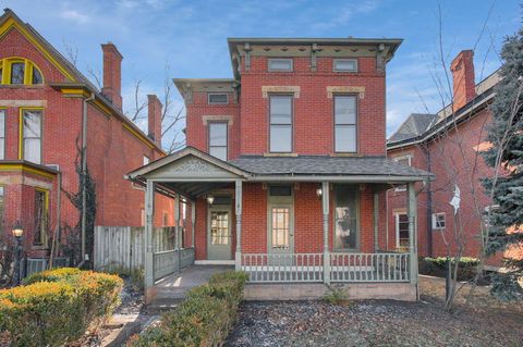 Photo of 93 King Avenue, Columbus, OH 43201 (MLS # 226004215)