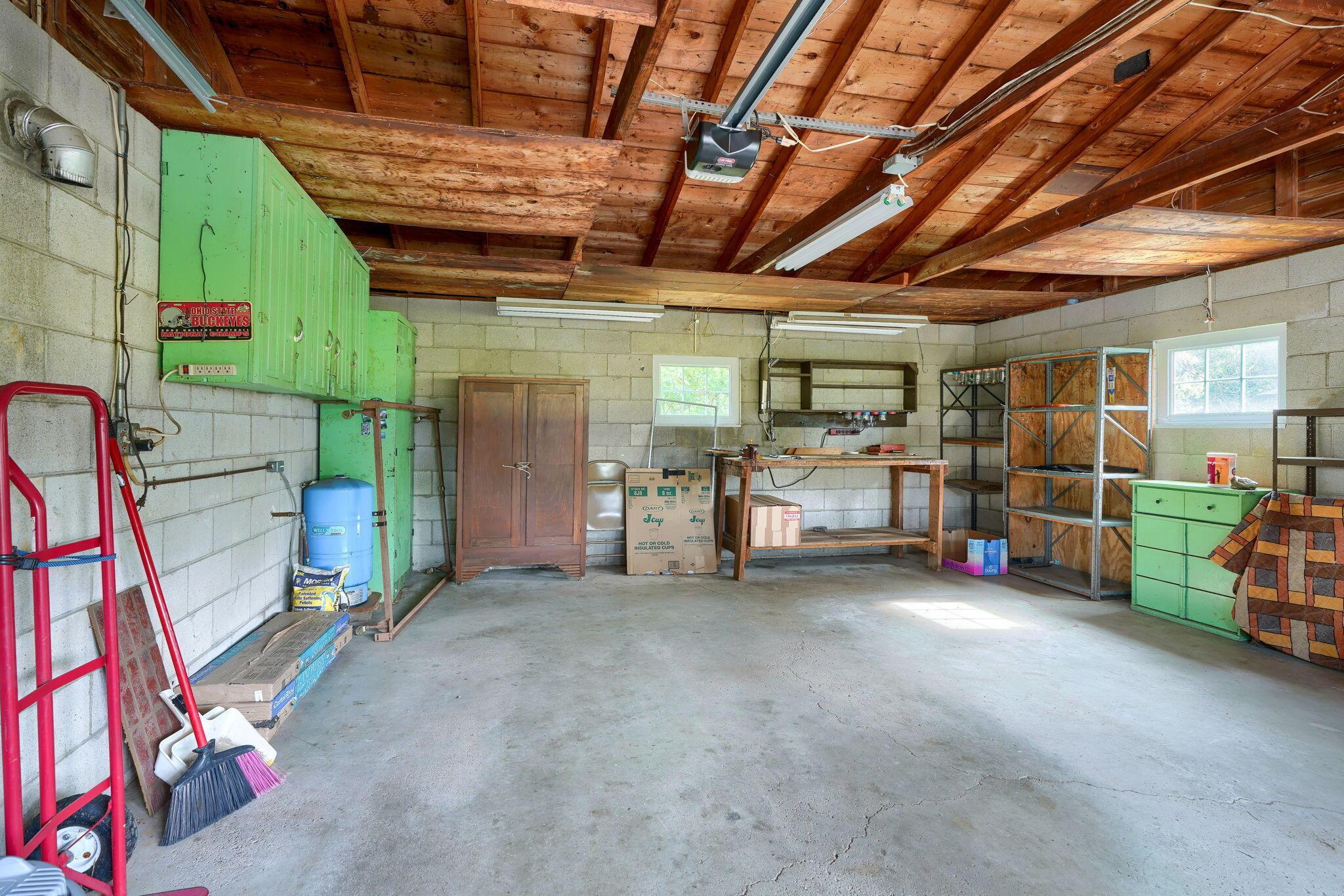 Photo 13 of 75 of 4050 Kleinline Lane house