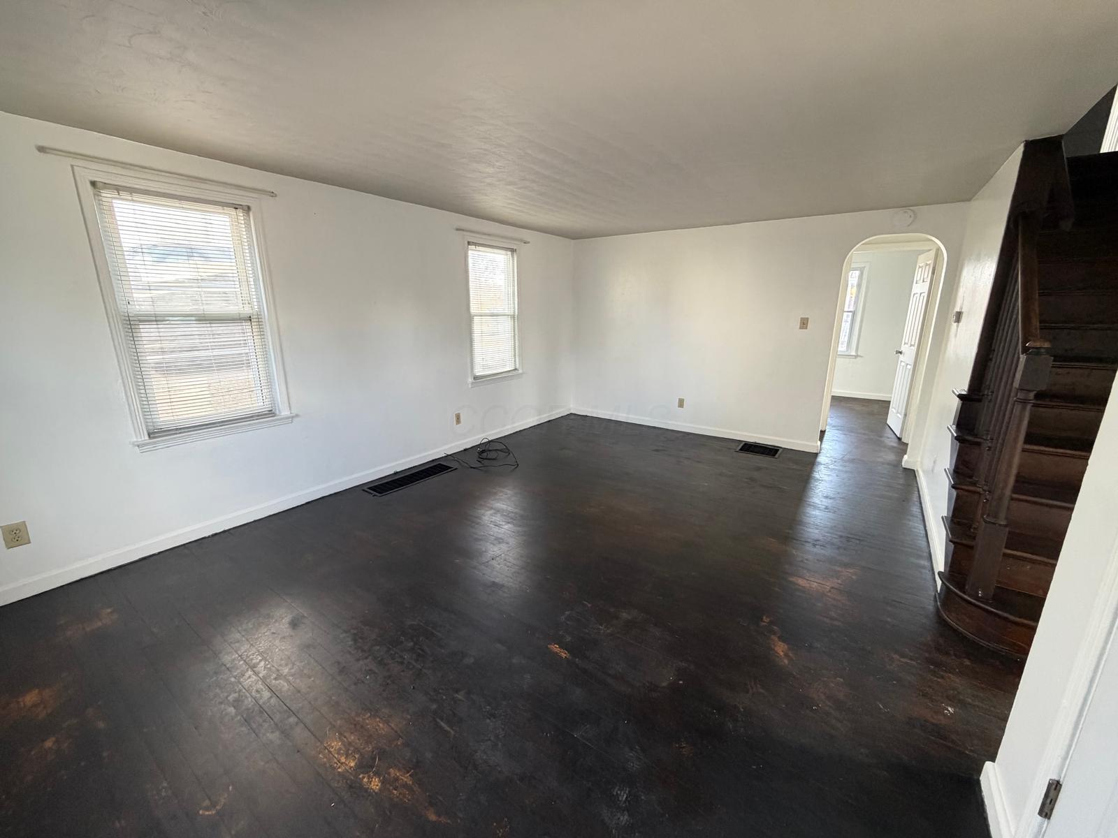 112 Valleyview Drive