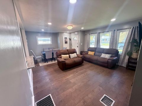 Tiny photo for 745 Pierce Avenue, Columbus, OH 43213 (MLS # 225042120)