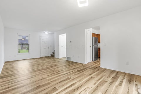 Tiny photo for 5866 Hallridge Circle, Columbus, OH 43232 (MLS # 226030777)