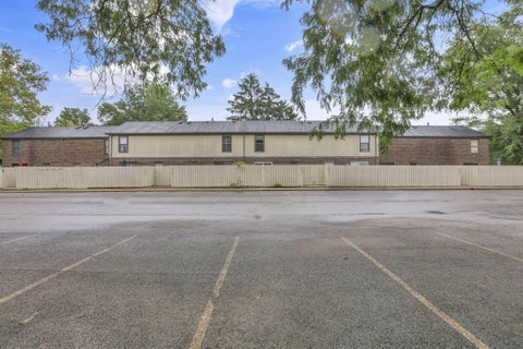 Tiny photo for 5866 Hallridge Circle, Columbus, OH 43232 (MLS # 226030777)