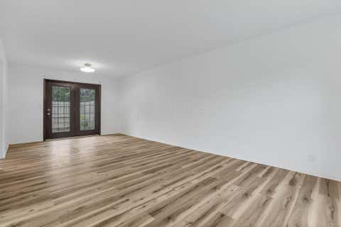 Tiny photo for 5866 Hallridge Circle, Columbus, OH 43232 (MLS # 226030777)