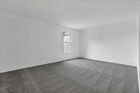 Tiny photo for 5866 Hallridge Circle, Columbus, OH 43232 (MLS # 226030777)