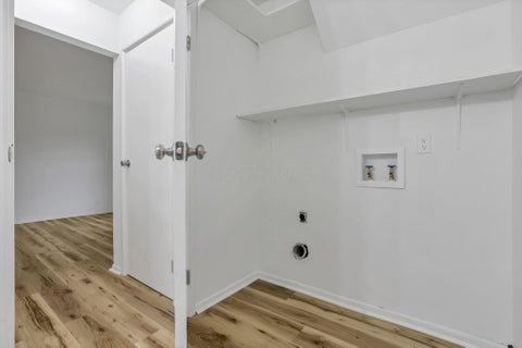 Tiny photo for 5866 Hallridge Circle, Columbus, OH 43232 (MLS # 226030777)