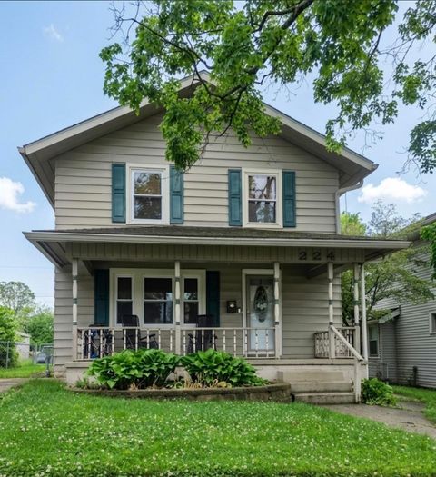 Photo of 224 Hunter Street, Newark, OH 43055 (MLS # 226018650)