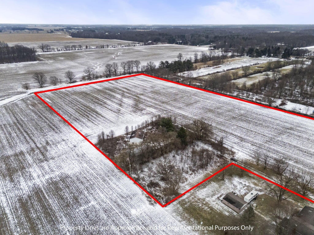 Photo of 3363 S State Route 605, Galena, OH 43021 (MLS # 226002166)