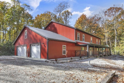 Photo of 6935 Julian Road SW, Amanda, OH 43102 (MLS # 226041217)