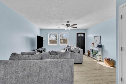 Tiny photo for 5050 Scioto Darby Road, Hilliard, OH 43026 (MLS # 225045549)