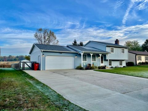 Photo of 728 Cheshire Road, Sunbury, OH 43074 (MLS # 225041380)