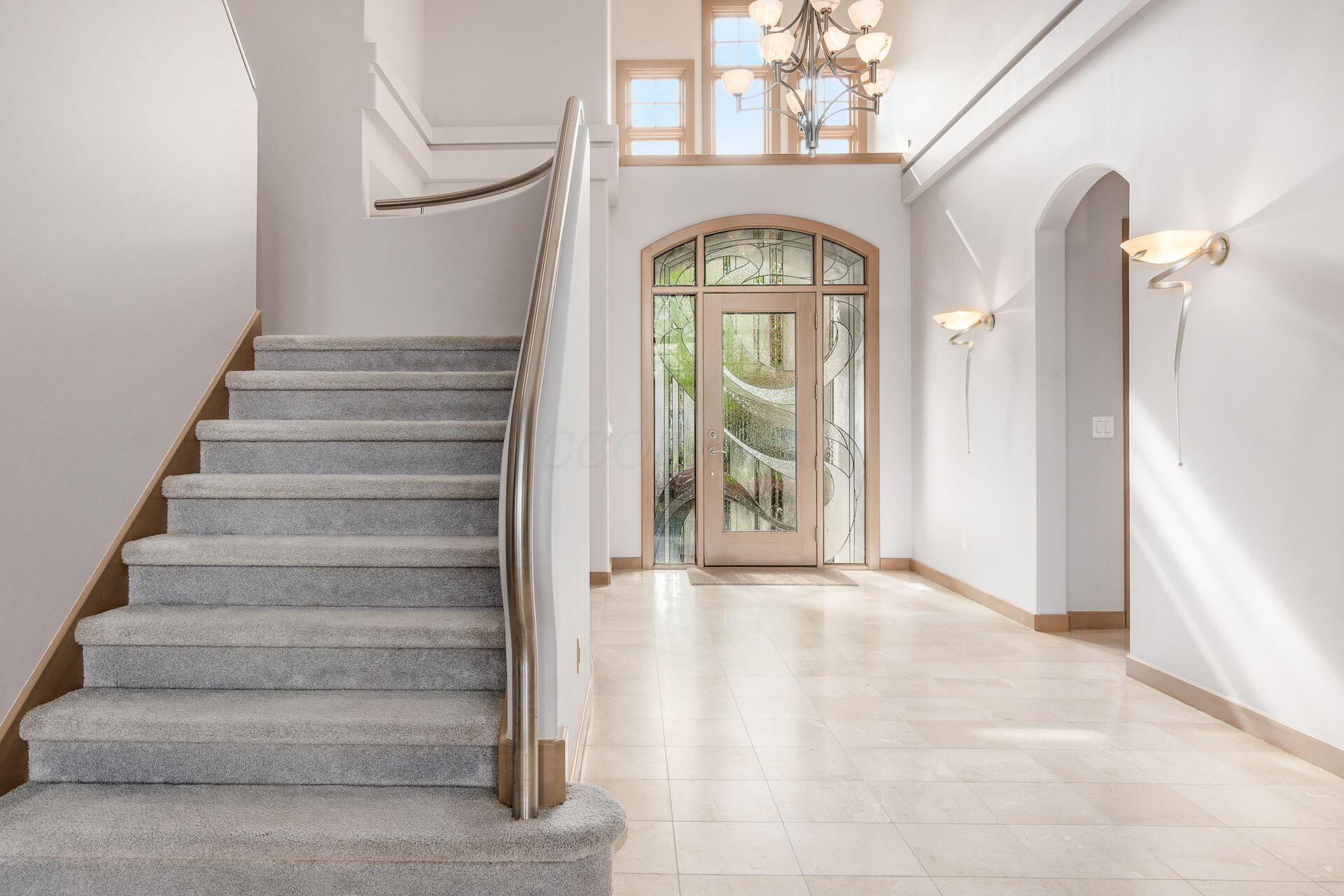 8432 Tartan Fields Drive, Dublin, Ohio image 2