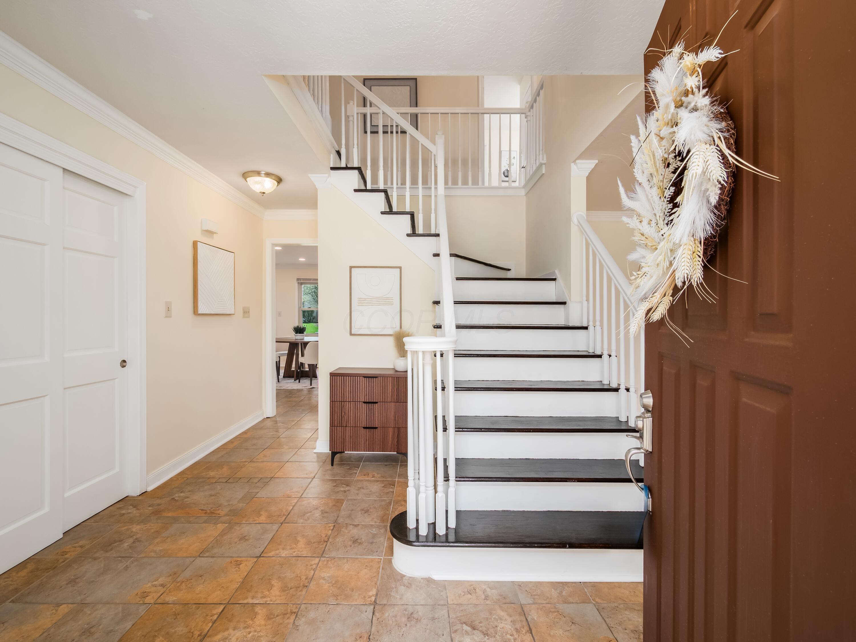 327 Whetstone Drive W