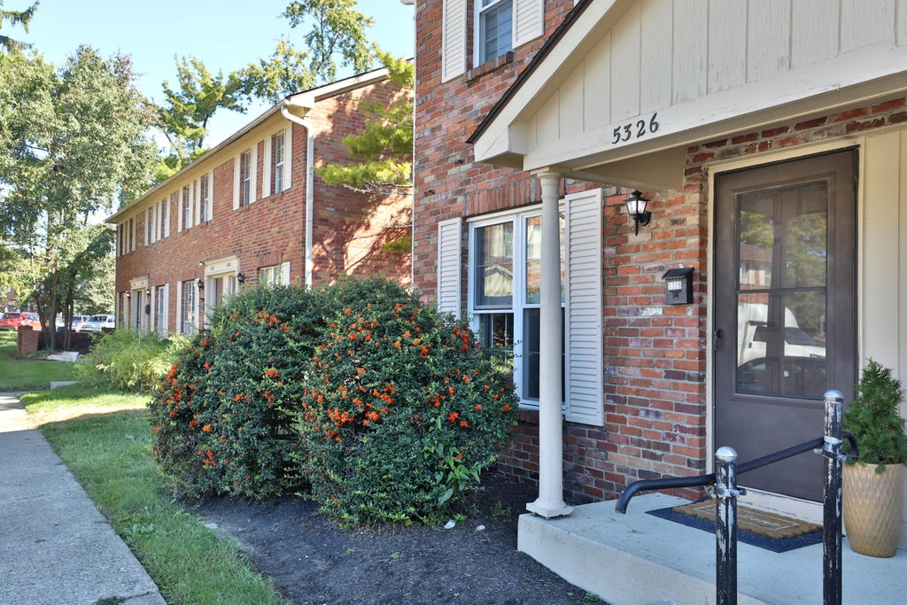 Photo of 5326 Portland Street 38 #38, Columbus, OH 43235 (MLS # 226037212)