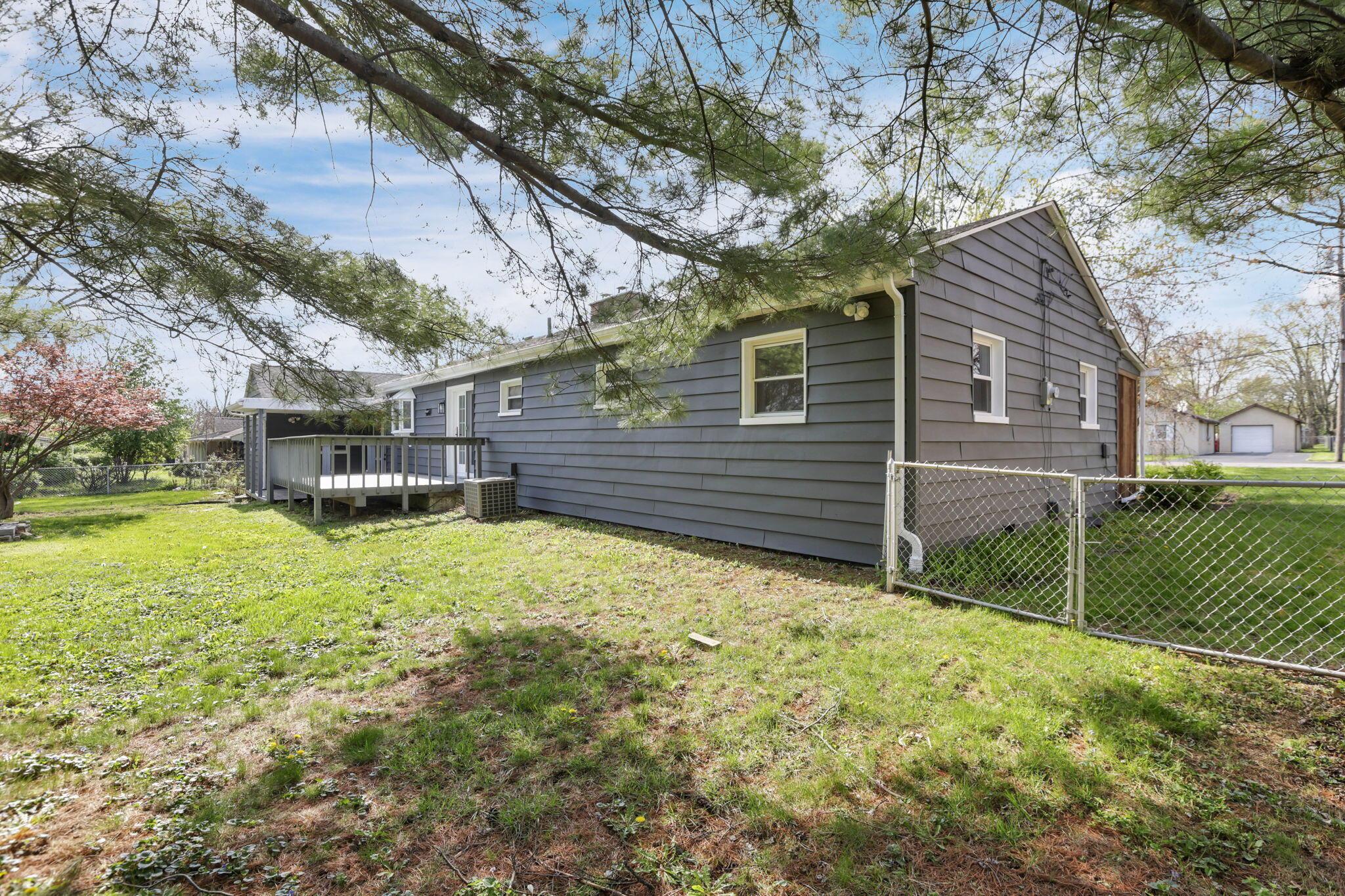 2340 Charlemagne Street, Grove City, Ohio image 43