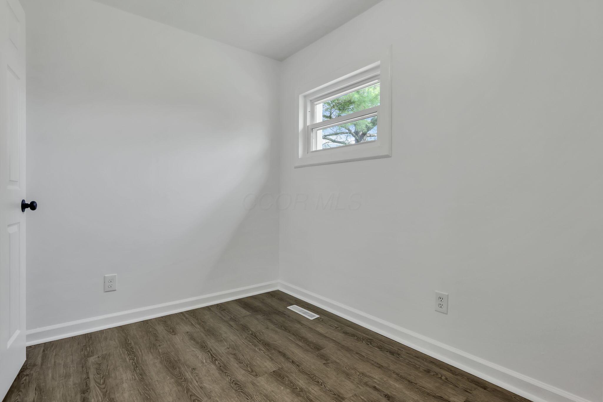 2340 Charlemagne Street, Grove City, Ohio image 24