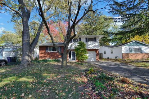 Photo of 5650 N Meadows Boulevard, Columbus, OH 43229 (MLS # 225042033)