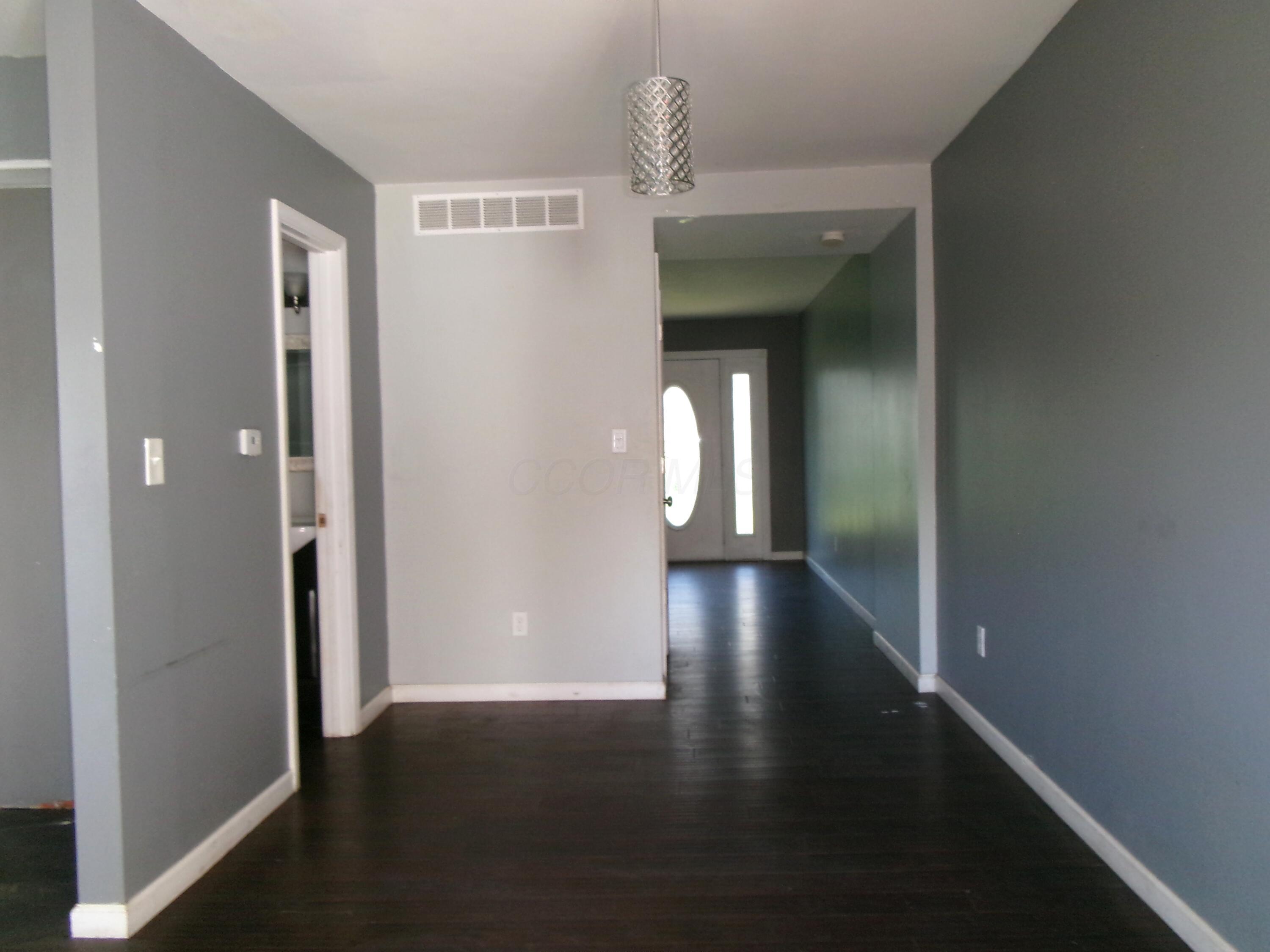 617 Simbury Street D-8