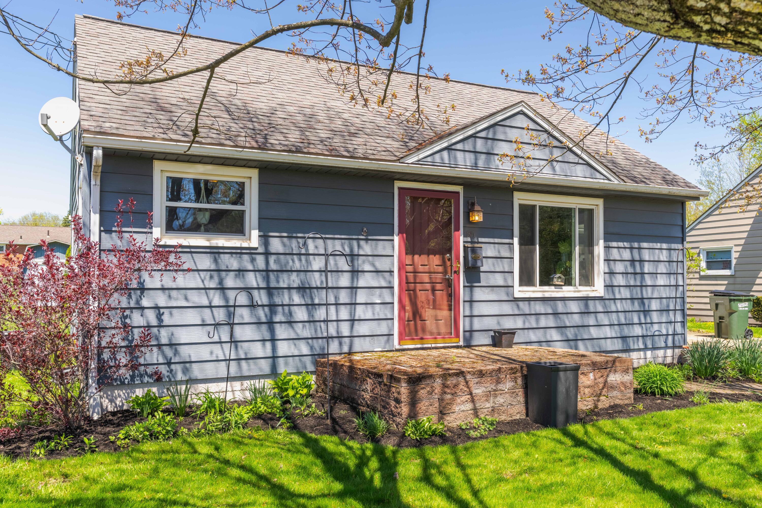 1315 E Broad Street, Louisville, Ohio image 3