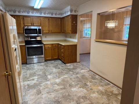 Tiny photo for 5885 Beechcroft Road 218 #218, Columbus, OH 43229 (MLS # 226039233)