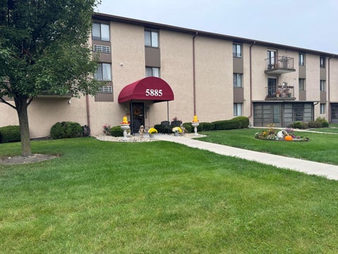 Photo of 5885 Beechcroft Road 218 #218, Columbus, OH 43229 (MLS # 226039233)
