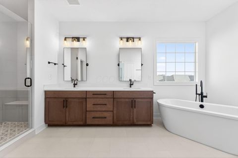 Tiny photo for 3708 Beulah Park Drive, Grove City, OH 43123 (MLS # 225045555)